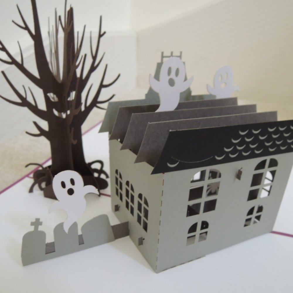 Lovepop Haunted House Pop Up Card 3-D Scary Halloween Foldout Card Display - NEW